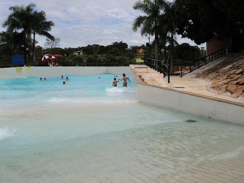 Piazza Diroma Acesso Diroma Acqua Park Gratuito Star Temporada Aparthotel Caldas Novas Bagian luar foto