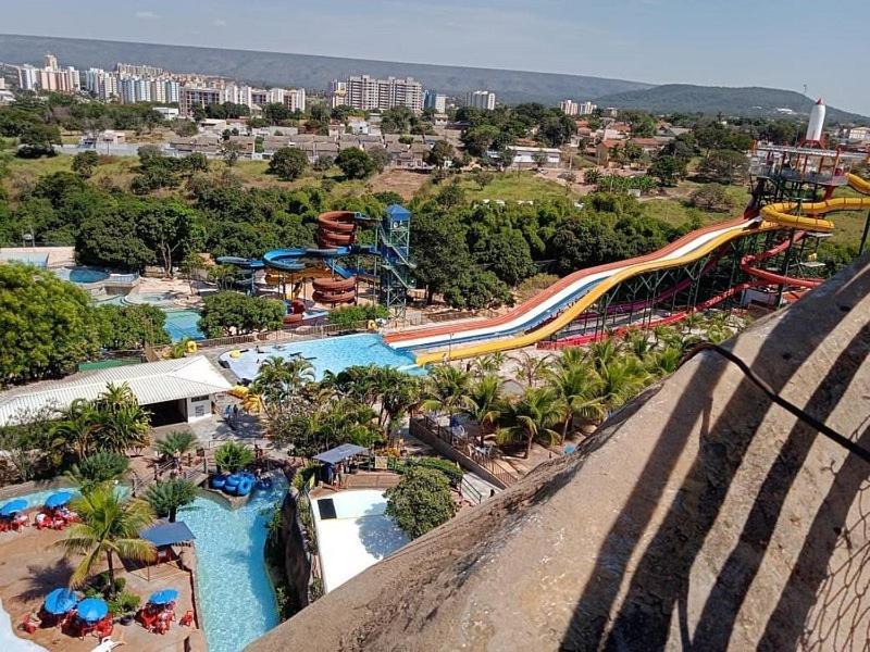 Piazza Diroma Acesso Diroma Acqua Park Gratuito Star Temporada Aparthotel Caldas Novas Bagian luar foto