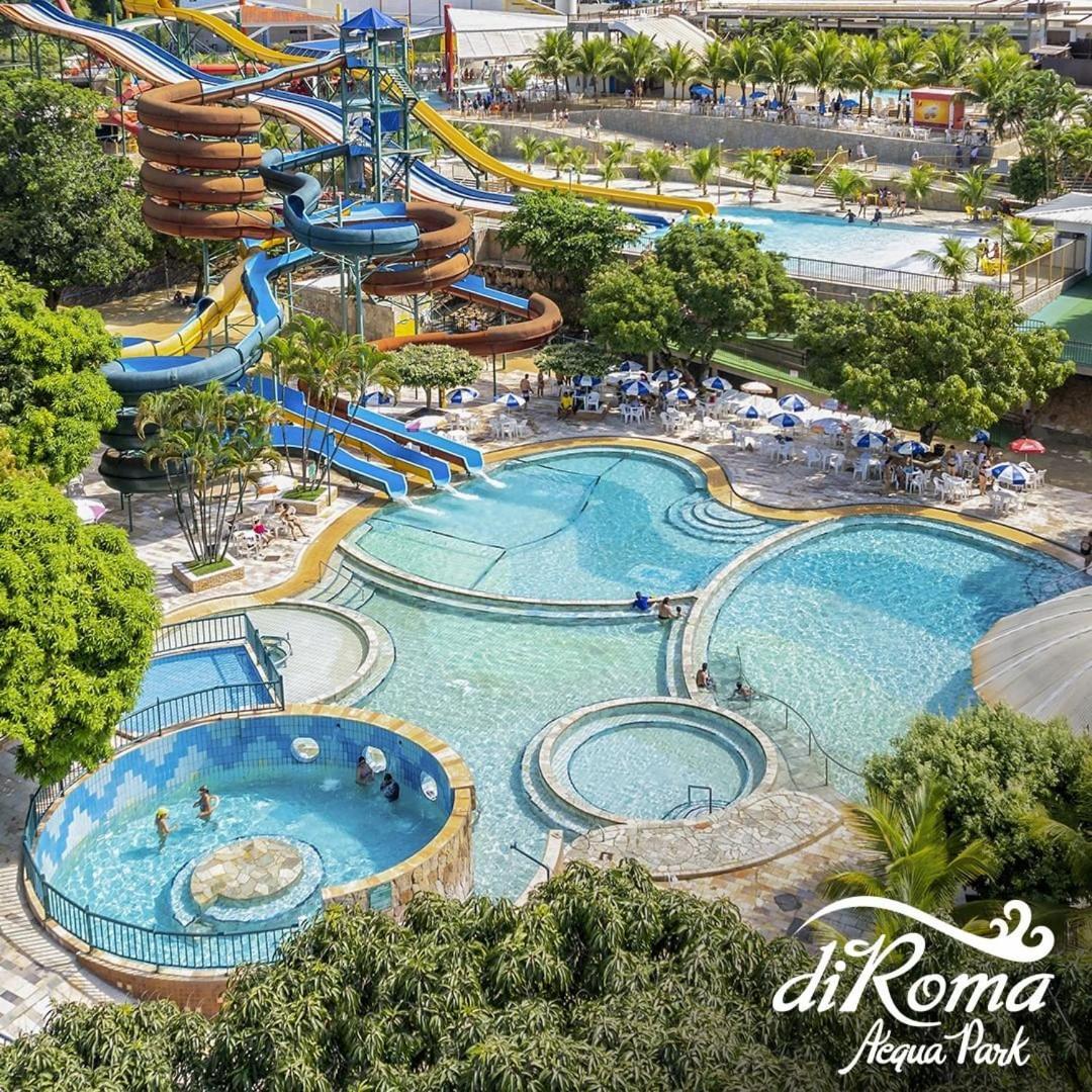 Piazza Diroma Acesso Diroma Acqua Park Gratuito Star Temporada Aparthotel Caldas Novas Bagian luar foto
